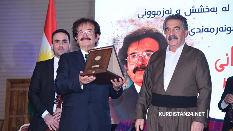 به‌ وێنه‌.. مه‌راسیمی رێزلێنانی هونه‌رمه‌ند حه‌سه‌ن گه‌رمیانی